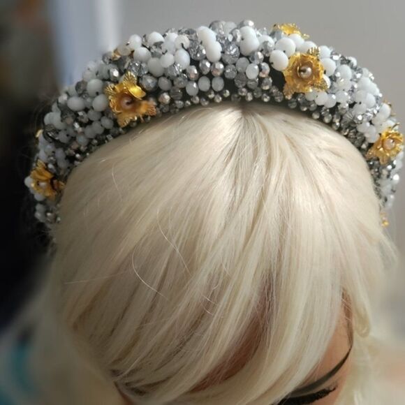 Faceted Beaded Flower Detail Headband - Picture 4 of 12